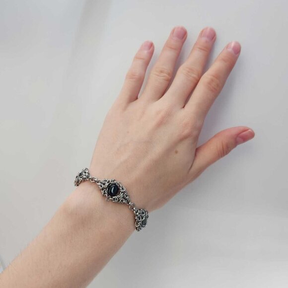Vintage gothic black onyx chain mail bracelet ✦ Victorian Vampire style ✦ - Picture 12 of 12